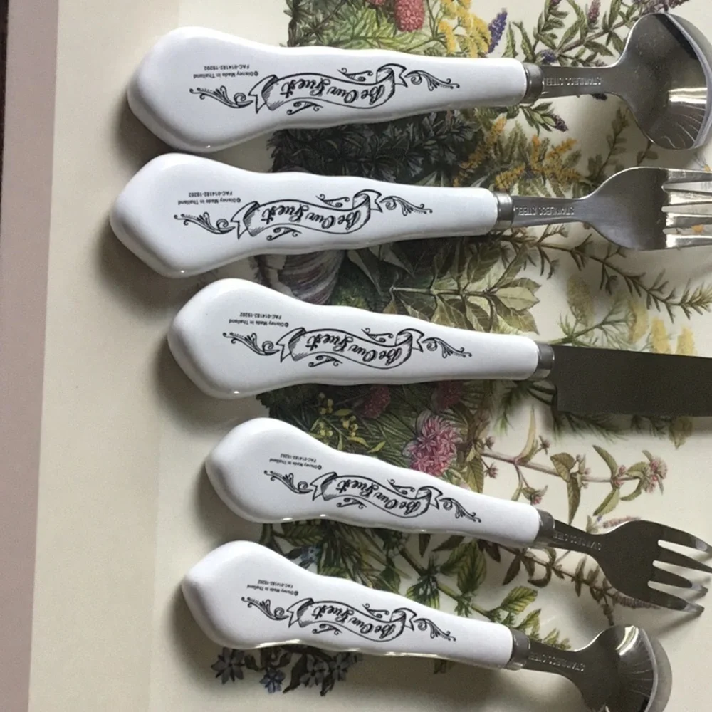 Disney 5 PIECES FLATWARE THE BEAUTY‎ & THE BEAST BE OUR GUEST